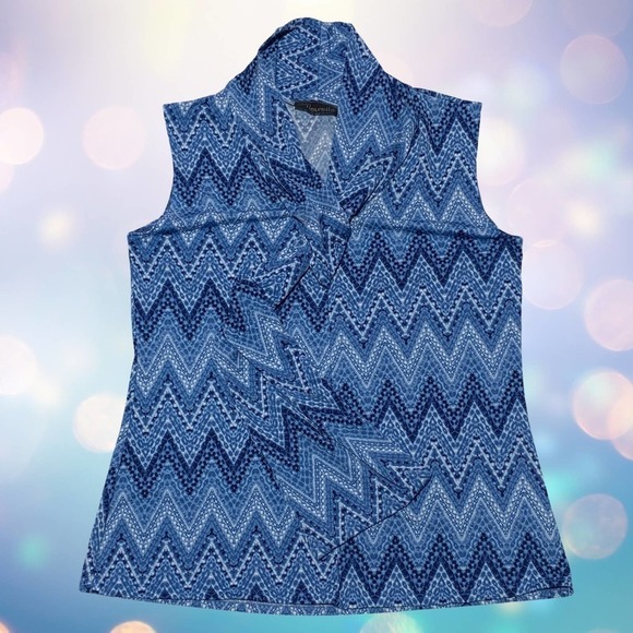 Jm Fleurette Multi-Tone Blue Chevron Print Sleeveless Tie Neck Sash Blouse - Picture 11 of 11